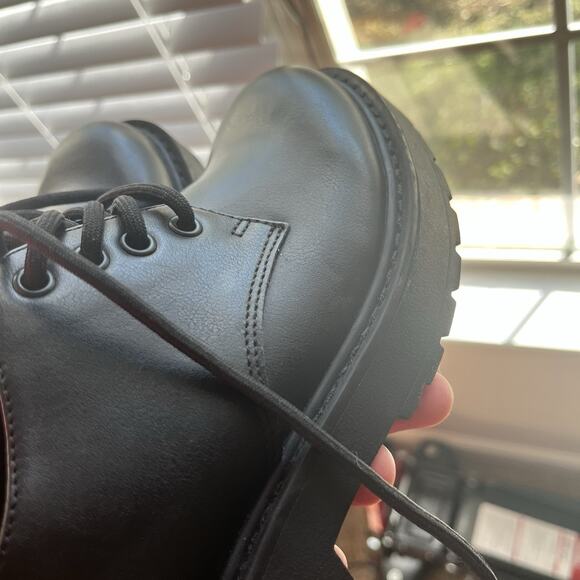 Madden Girl Y2K Grunge, Black Academia, Platform Chunky Goth Lug Sole Shoes 6 - Picture 10 of 16